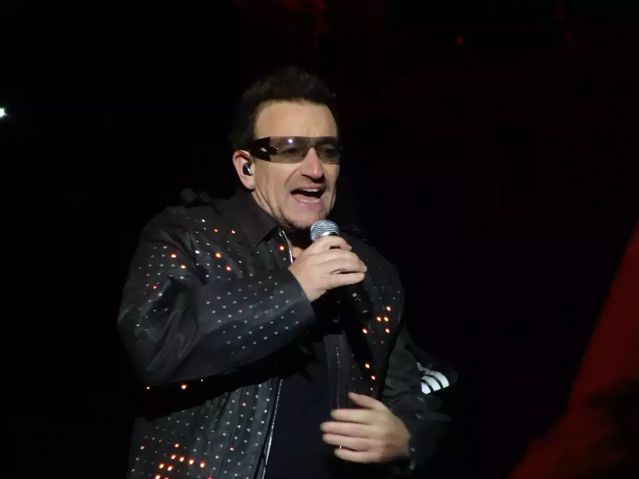 The Evolution of U2: From Dublin to Global Icons